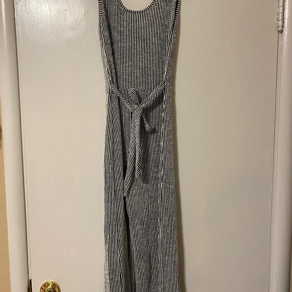 Caution to the wind jumpsuit - Picture 2 of 3